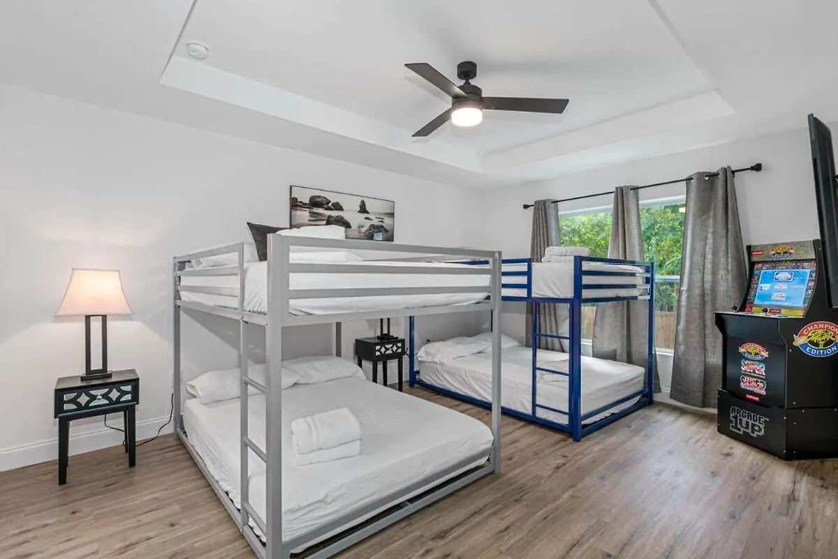 Luxury 3 Bdrm Home - Busch Gardens - Fairgrounds 坦帕 0*,  美国
