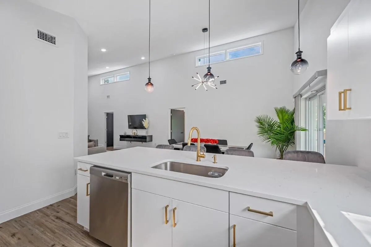 Luxury 3 Bdrm Home - Busch Gardens - Fairgrounds 坦帕 0*,