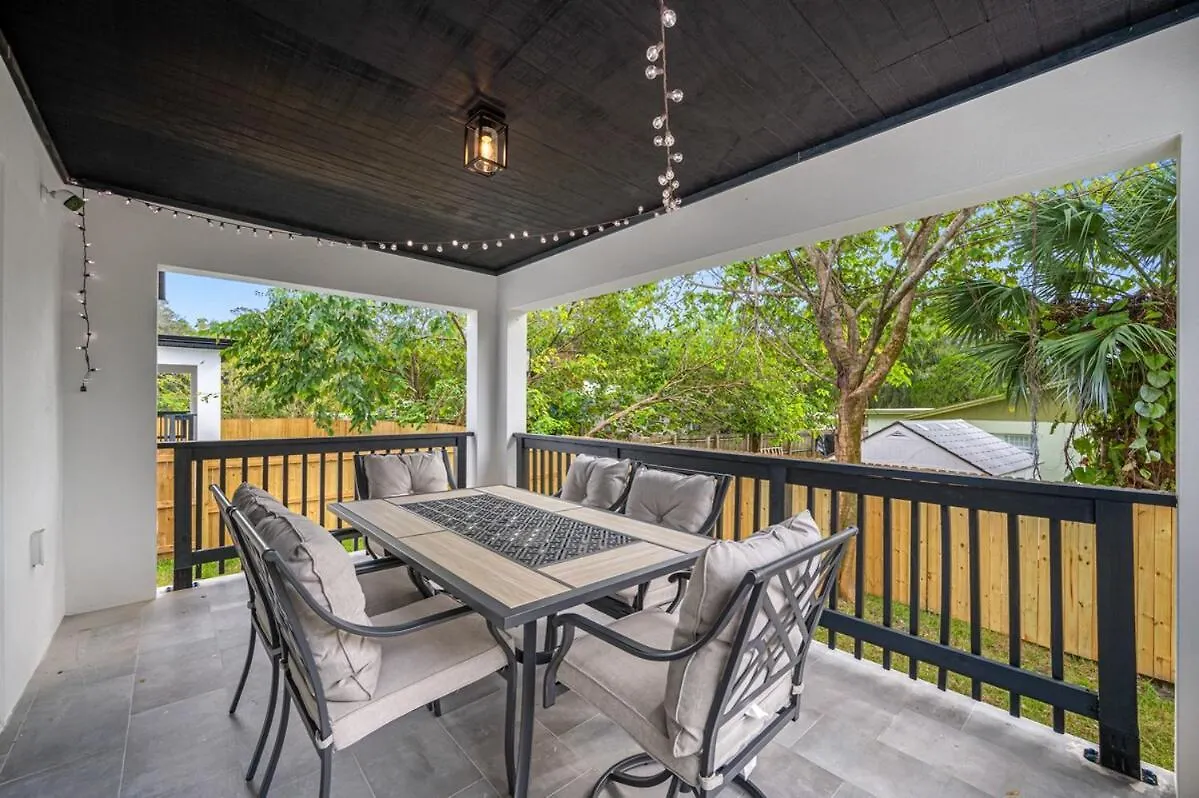 度假居 Luxury 3 Bdrm Home - Busch Gardens - Fairgrounds 坦帕